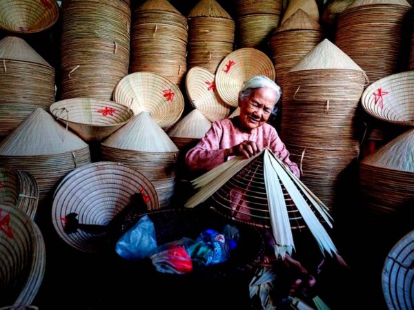 Chuong Conical Hat Village - Quang Phu Cau Incense Village