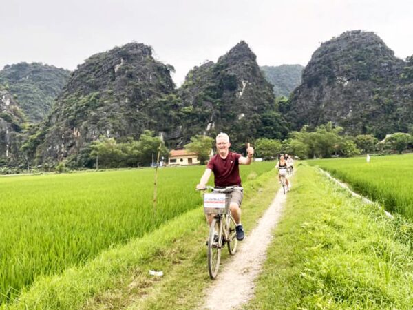 HOA LU – CYCLING - TRANG AN 1 DAY TRIP