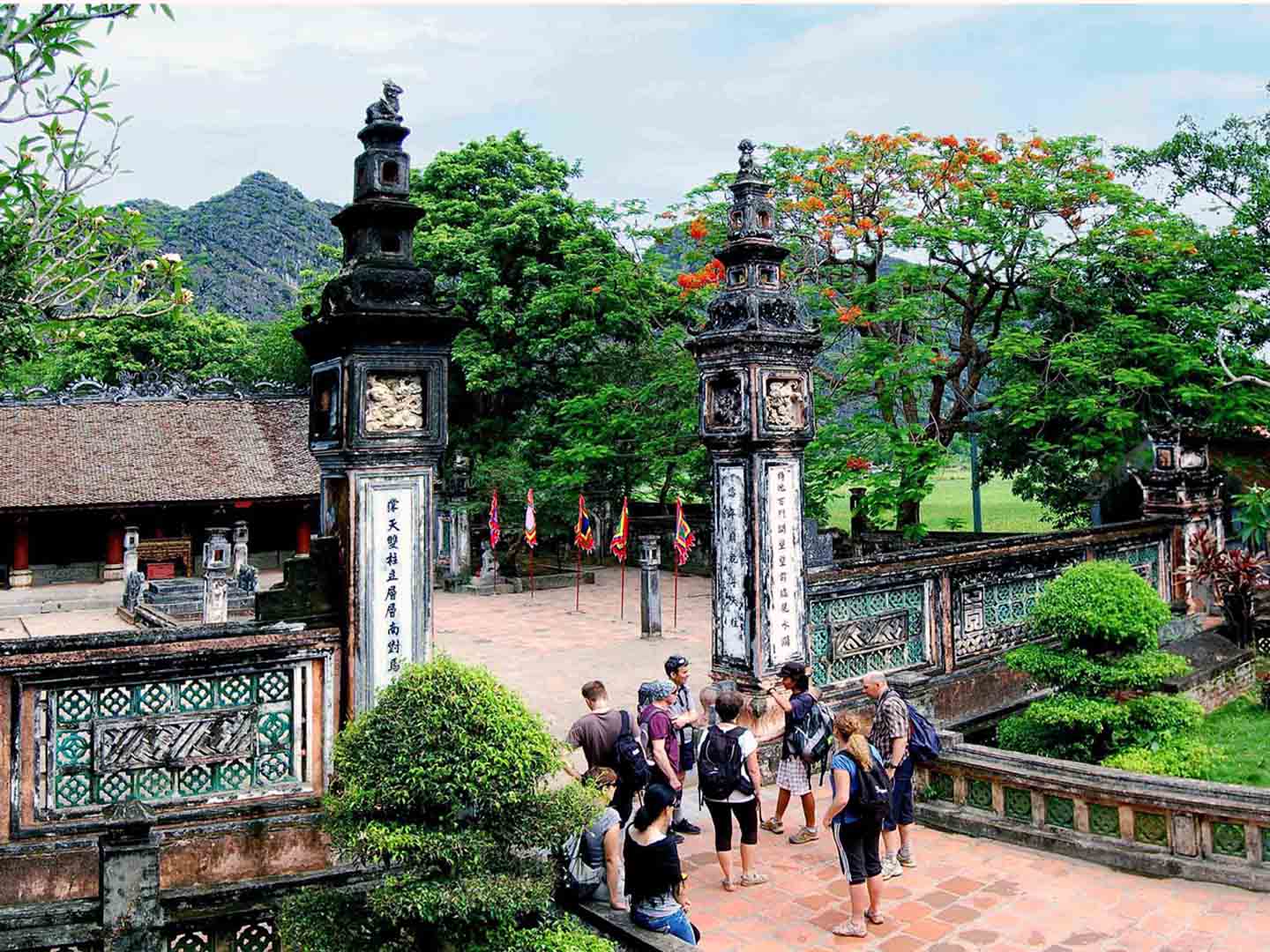 Ninh Binh Tour - Hoa Lu