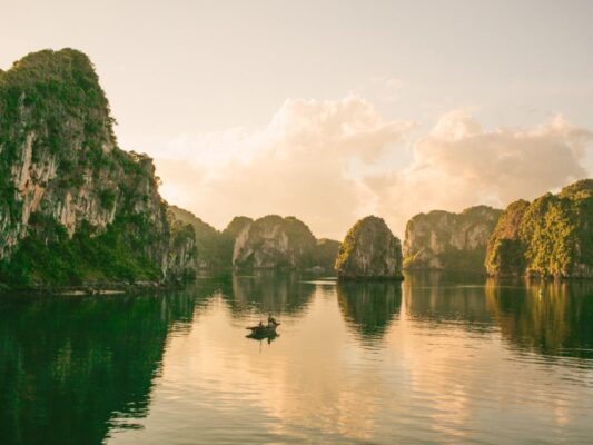 Halong Bay Weather in Autumn