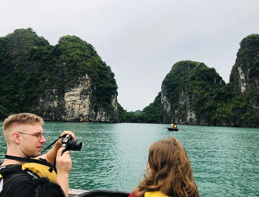 Memorable Ha Long Bay 2-day cruise to discover nature's wonders