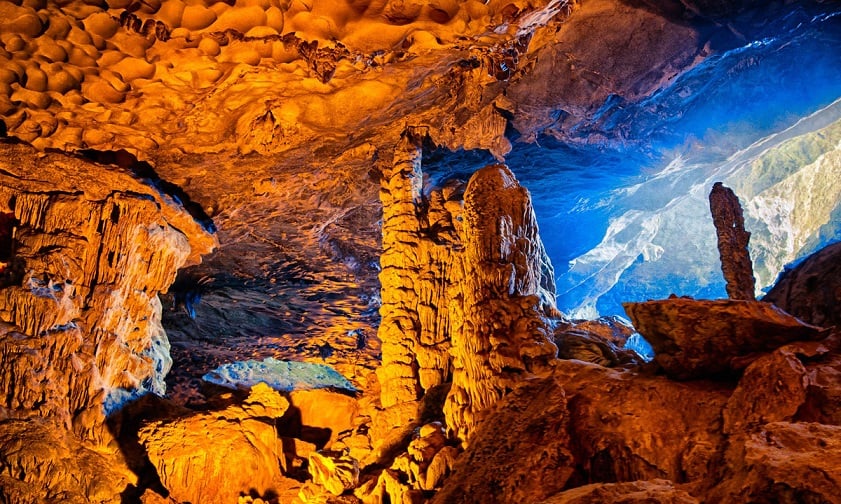 Inside Sung Sot Cave, you'll find impressive stalactites and stalagmites in various shapes