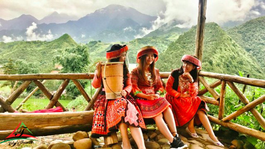 Discover the traditional Black Hmong way of life in Lao Chai Village, where time seems to stand still amidst nature.